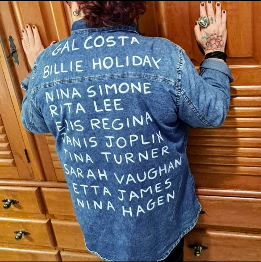 Customização e pintura de roupas